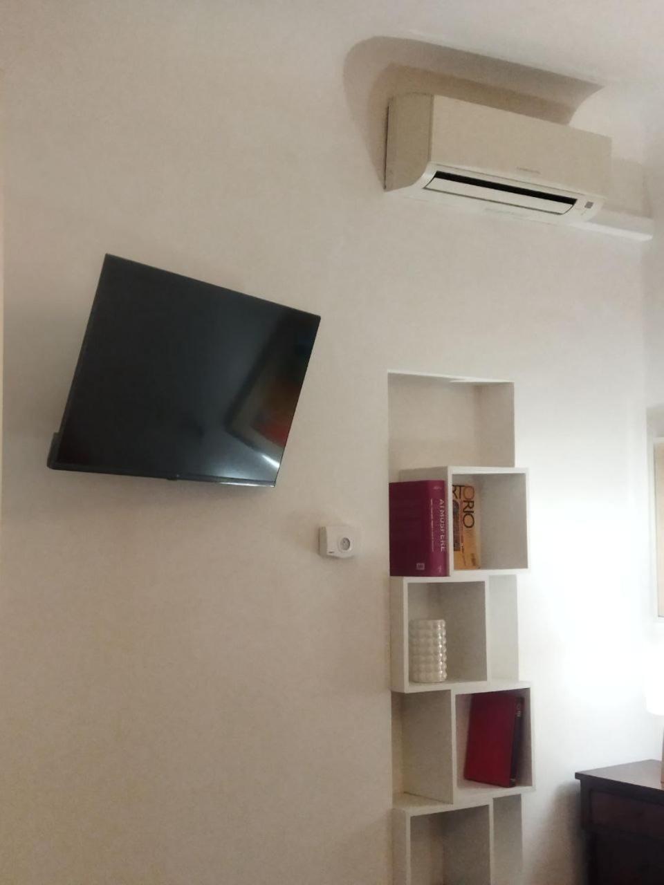De' Servi Studio Al Duomo - A Hidden Nest In Downtown Флоренция Экстерьер фото